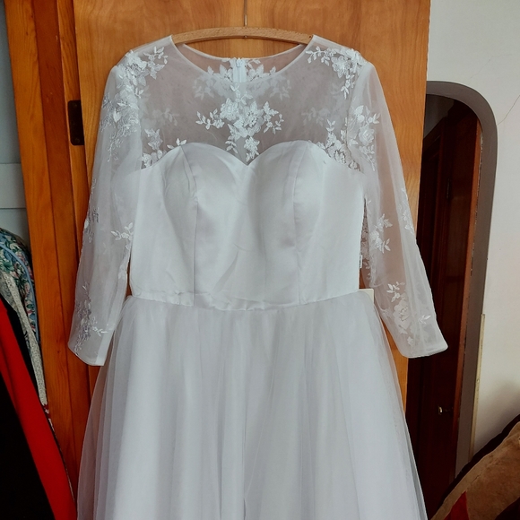 Wedding dress
